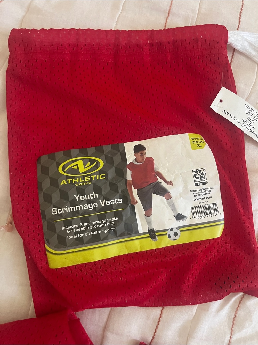 RED YOUTH SCRIMMAGE VEST WITH BAG